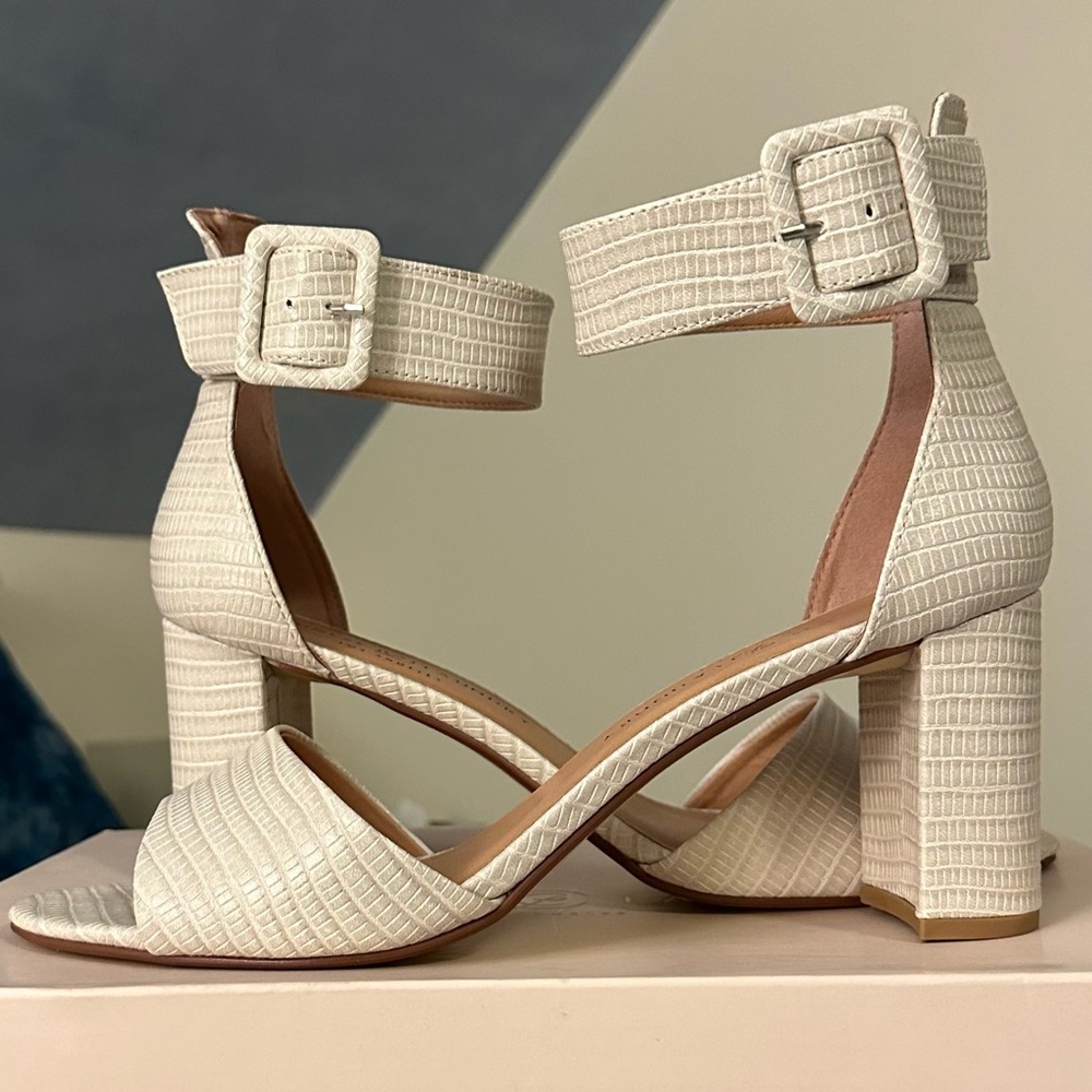 Chinese Laundry Cream Textured Heels